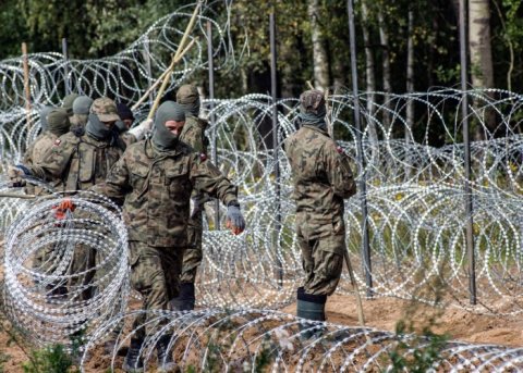 Polşadan Belarus sərhədləri ilə bağlı hərbi qərar