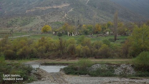 Laçının daha bir kəndinə köç başlayır