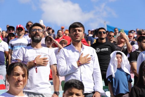 Şəhid ailələri və qazilər "Formula 1"i tribunadan izlədilər