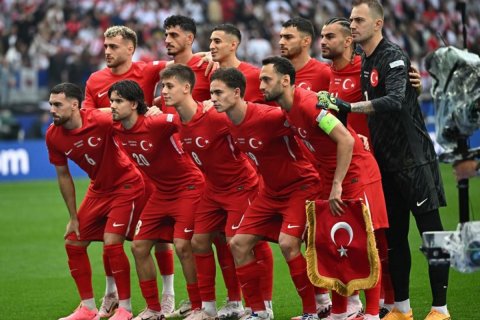 Türkiyə millisi əsas qapıçısını itirdi