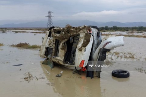 Toya gedən müğənni və prodüseri qəzaya düşdü