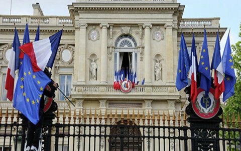 Parisin növbəti cılızlığı: Bakıya qarşı təxribat