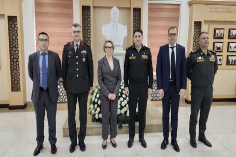 NATO nümayəndələri Bakıda