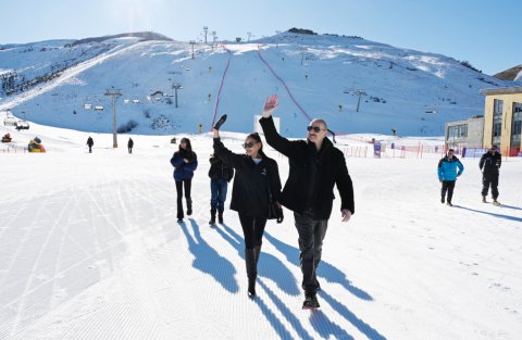 Prezident ailəsi ilə Şahdağ Turizm Kompleksində - FOTO