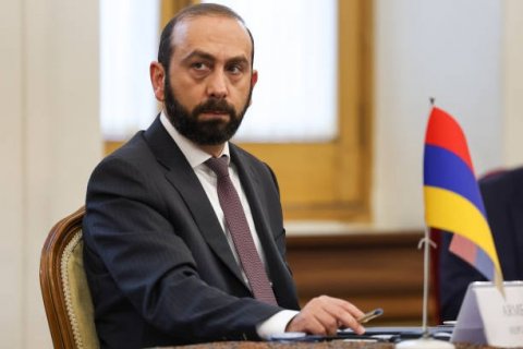 Mirzoyan Qarabağdan köçən ermənilərin geri qayıdacağına inanmır