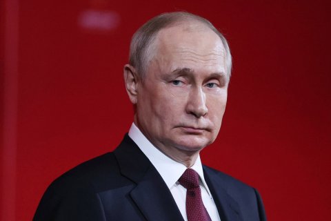 Putin həmin hərbçiyə Rusiya Qəhrəmanı adı verdi