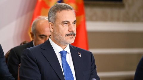 Hakan Fidan Bakıya gəldi