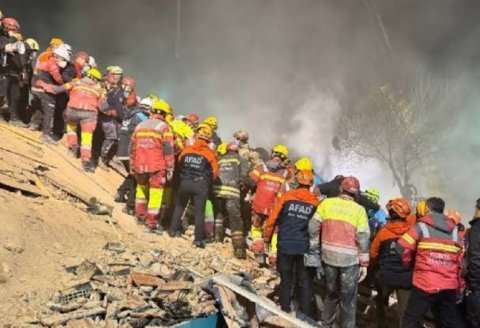 Çökən binada axtarışlar başa çatdı: iki nəfərin cəsədi tapıldı