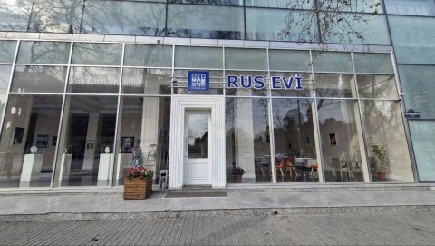 Bakıdakı "Rus Evi" fəaliyyətini dayandırır