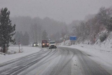 Hava ilə bağlı növbəti xəbərdarlıq - 20 dərəcə şaxta olacaq, yollar buz bağlayacaq