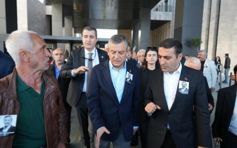 CHP sədrinə yumruqla hücum