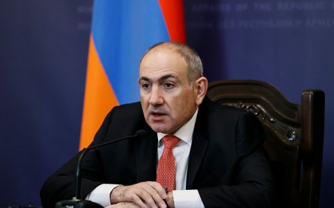 Paşinyan Moskvaya getdi