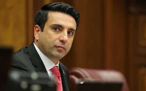 İrəvan-Bakı müzakirələri liderlər və nazirlər formatında davam edə bilər - Simonyan