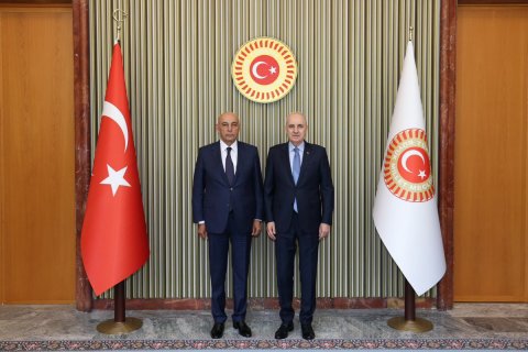 Numan Kurtulmuş Ədalət Vəliyevi qəbul etdi - FOTO