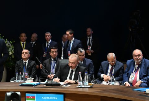 Türk Dövlətlərinin liderləri Bəyannamə imzaladılar