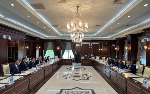 Ukrayna səfiri Milli Məclisdə