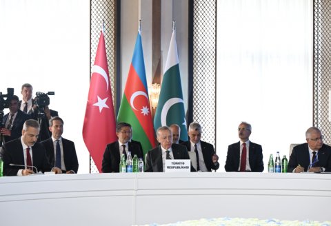 Ərdoğandan Müstəqillik Günü paylaşımı