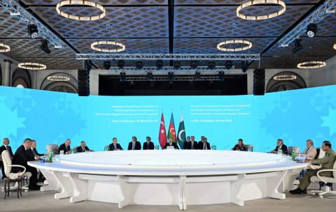 Laçında üç ölkə liderinin ZİRVƏ GÖRÜŞÜ - FOTO