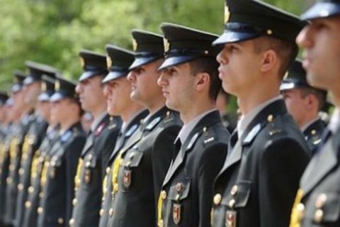 Kursant hərbi rütbəsi əsgərə bərabər tutulacaq