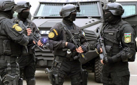 Polis Sumqayıtda əməliyyat keçirdi - Saxlanılanlar var