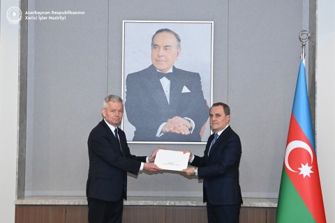 Polşanın yeni səfiri Bakıya gəldi
