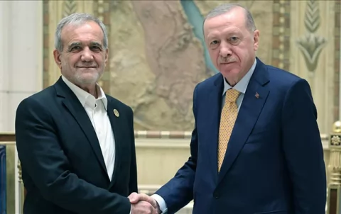 Ərdoğan Pezeşkianla danışıqlar apardı