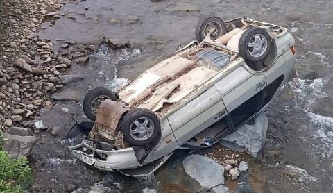 Şabranda maşın aşdı - 3 yaşlı uşaq öldü