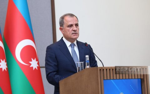 Ceyhun Bayramov İstanbula yola düşdü