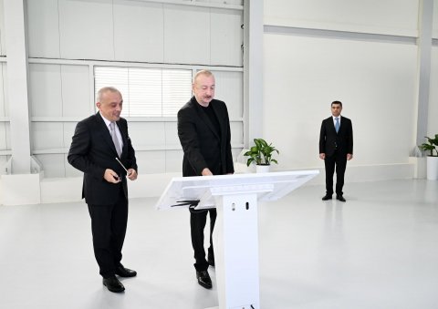 İlham Əliyev Yevlaxda sutəmizləyici qurğunun açılışında - FOTO