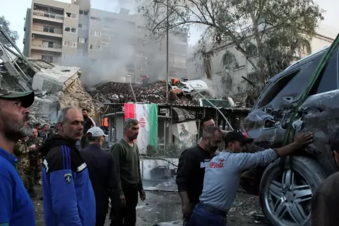 İsrailin hücumunda 935 iranlı ölüb