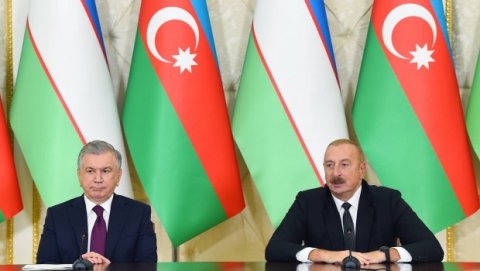 Prezidentlər mətbuata bəyanatlarla çıxış etdilər