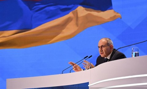 Paşinyan Əliyevlə ikitərəfli görüşlərə davam etmək istəyir