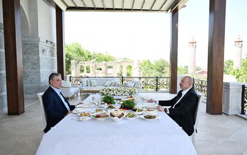 Liderlər Şuşada birgə nahar etdilər