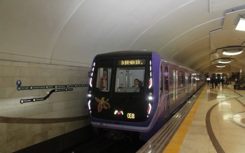 Bakı metrosunda qatarların hərəkət vaxtı uzadılacaq