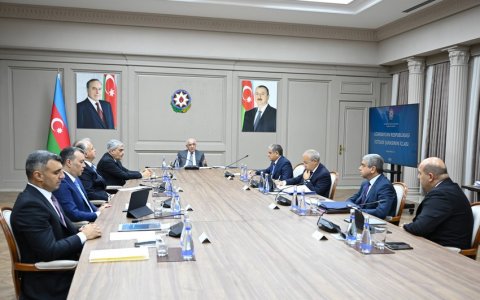 Əli Əsədov nazirləri topladı: tapşırıqlar verildi