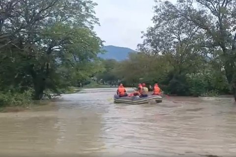 Rusiyada daşqın - Küçələri su basdı