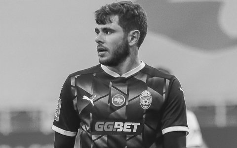 25 yaşlı futbolçu vəfat etdi