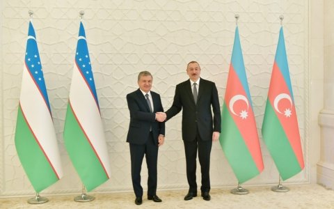 Azərbaycan xalqına davamlı sülh və rifah arzulayıram - Mirziyoyev