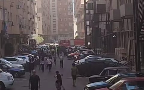 DOST Mərkəzindəki yanğın söndürüldü - YENİLƏNİB