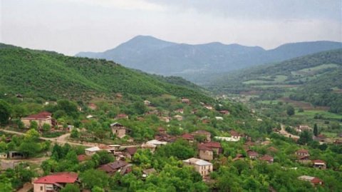 Qırmızı Bazara İLK KÖÇ