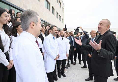 Prezident Qarabağ Universitetinin Klinikasının açılışında - FOTO