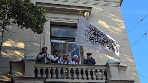 “Taliban” Əfqanıstanda interneti kəsib