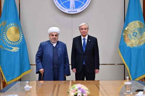 Qazaxıstan Prezidenti Allahşükür Paşazadəni qəbul edib