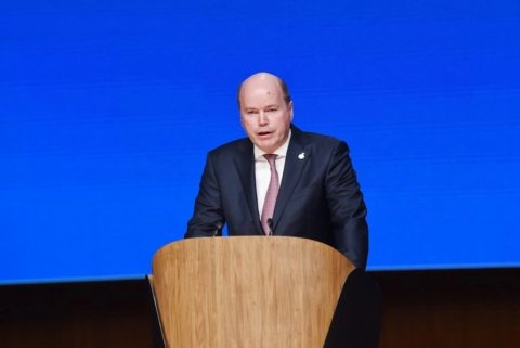 İlham Əliyev Bp şirkətinin regional prezidentini təltif etdi