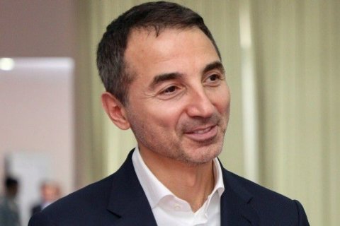 Məhkəmə Adnan Əhmədzadə barəsində həbs qərarı verdi