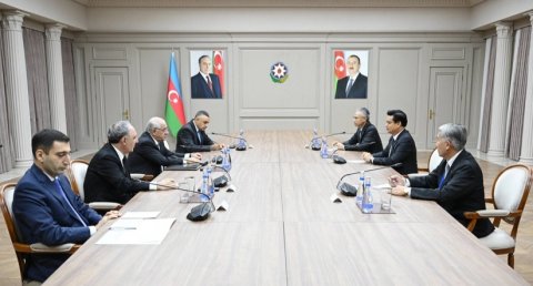 Əli Əsədov Laosun Baş prokuroru ilə görüşdü
