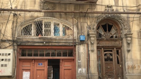 “Sovetski”də tarixi binaların sökülməsi iddialarına reaksiya - RƏSMİ