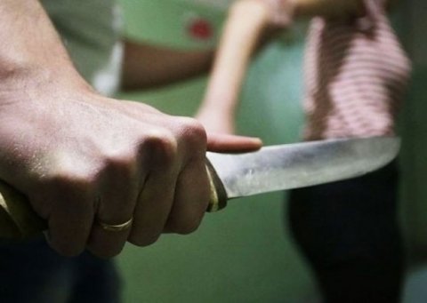 Keçmiş arvadını məktəbin qarşısında öldürmək istədi - 15 il HƏBS