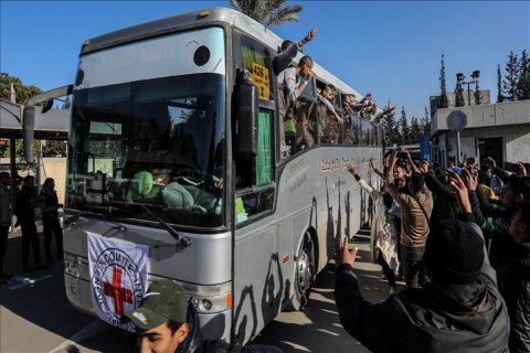 154 fələstinli məhbus Misirə gətirildi