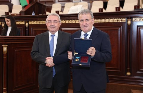 Misir Mərdanov təltif olundu